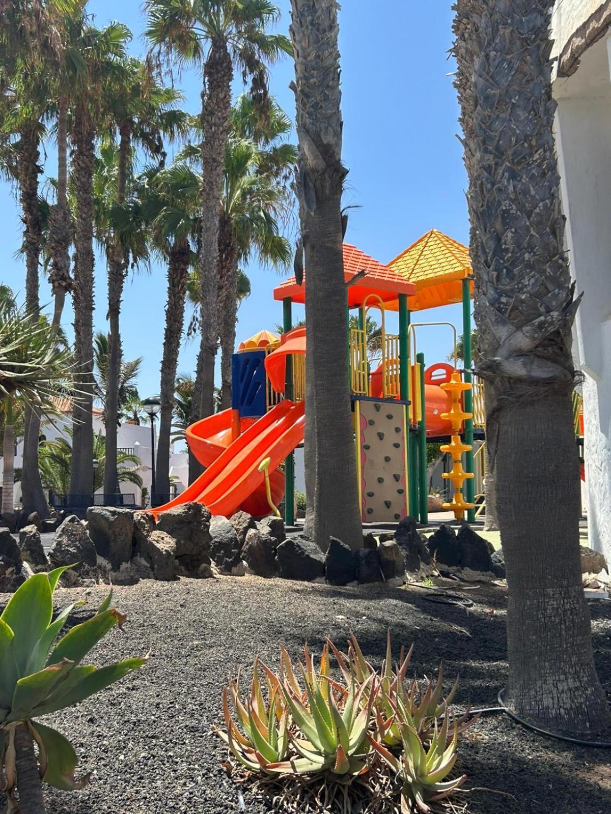 Apartamentos Gala Corralejo Extérieur photo